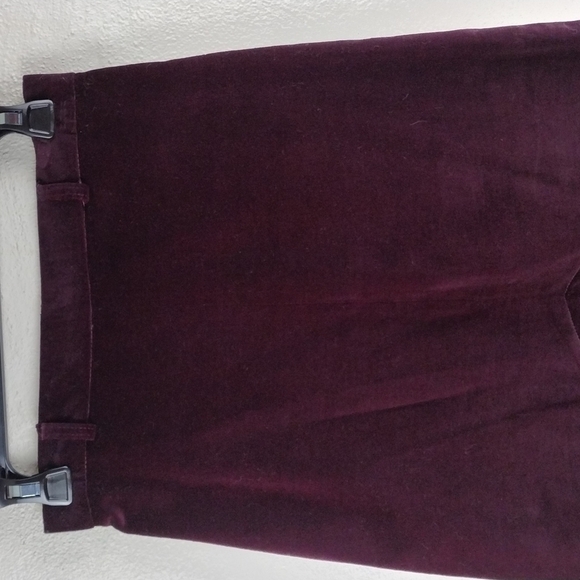 MJ Concepts In Sportswear Vintage Burgundy Velvet Zip Back Straight Midi Skirt - Picture 2 of 13